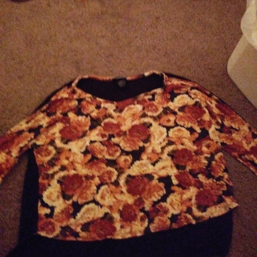 floral shirt